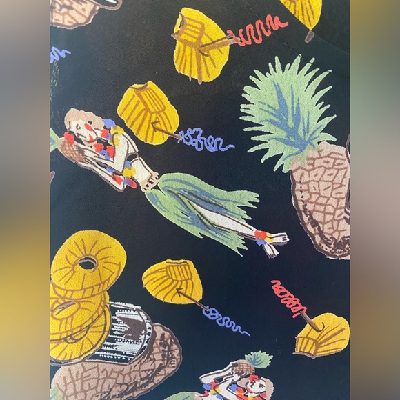 Cool Crop Top Hawaiian Shirt - Picture 3 of 5